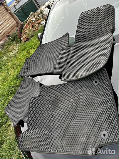 Ковры в салон Camry 40 06