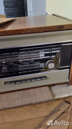 Проигрыватель винила СССР