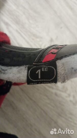 Коньки хоккейные