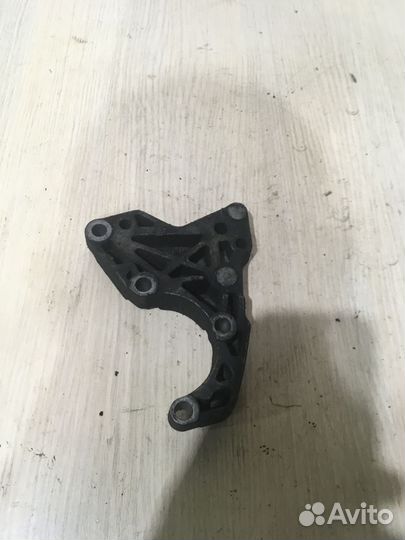 Кронштейн гидроусилителя BMW 5 Е39 М57