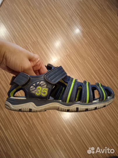 Пакет одежды + босоножки для мальчика 128-134