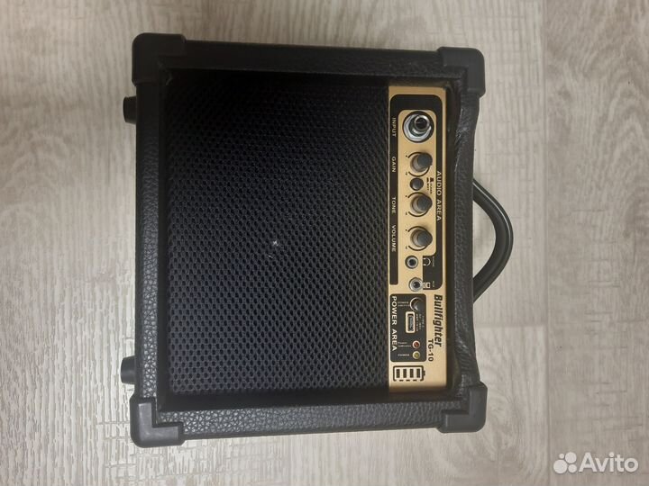 Электрогитара с комбиком бу