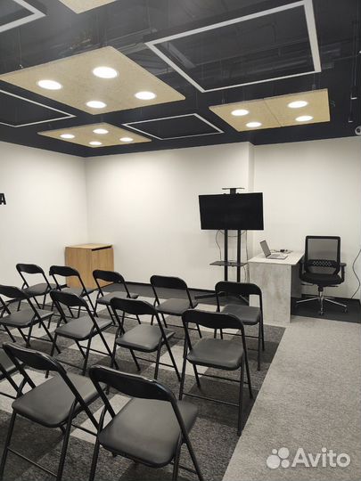 Конференц-зал, зал для мероприятия