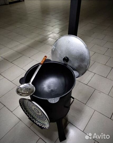 Казан чугунный 12 литров с печкой