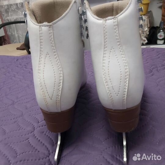 Фигурные коньки jackson artiste