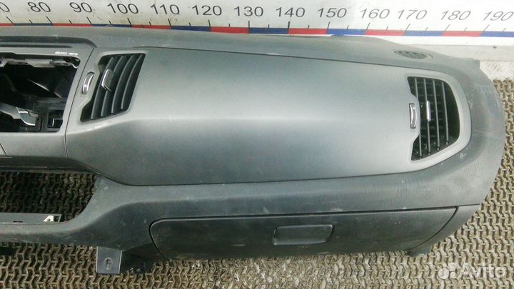 Панель передняя салона (торпедо) Kia Sportage 3