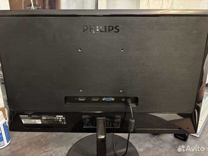 Монитор Philips 234E5Q