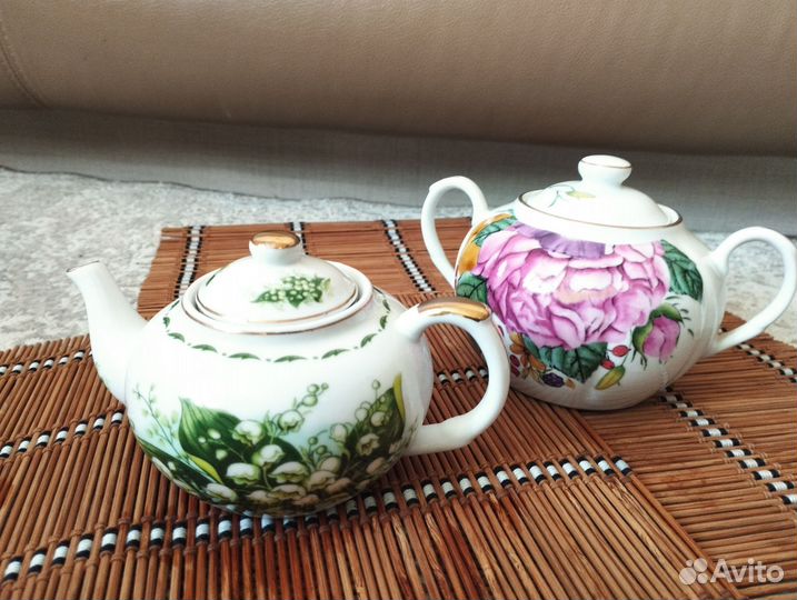 Чайник заварочный и сахарница