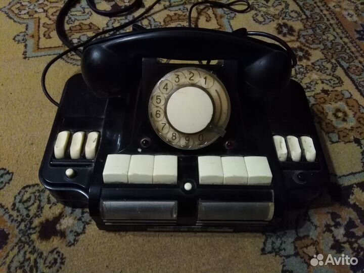 Старый телефон