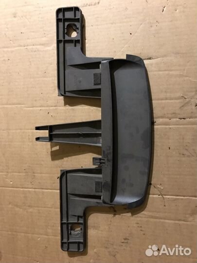 Третий стоп сигнал jaguar Volvo