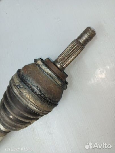 Привод левый Renault Logan 1.6 2009