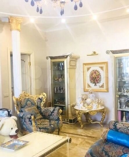 2-к. квартира, 70 м², 5/10 эт.