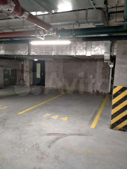 Машиноместо, 13 м²