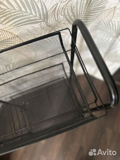 Этажерка металлическая на колесиках