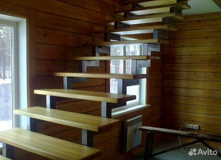 Лестничиный металлокаркас