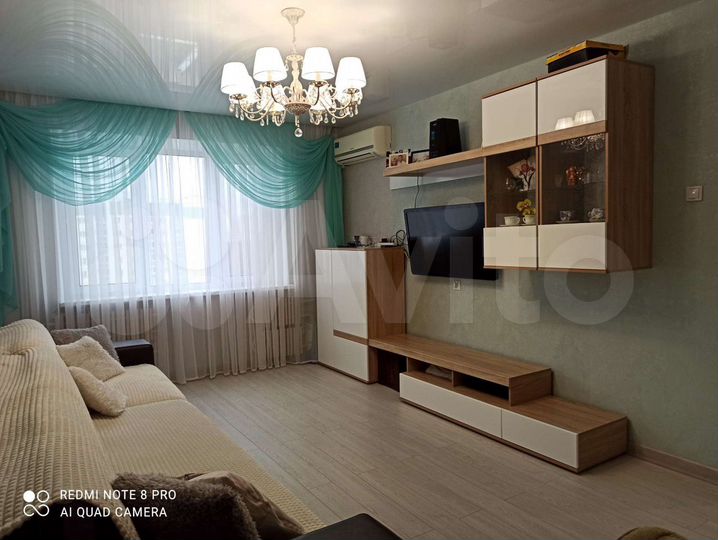 2-к. квартира, 56 м², 8/10 эт.