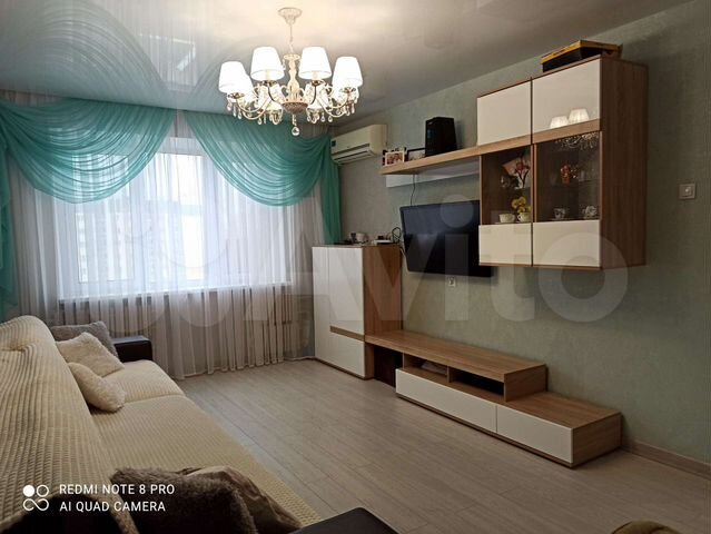 2-к. квартира, 56 м², 8/10 эт.