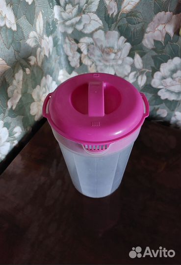 Кувшин на 2,5 л. с крышкой для воды,компота, кваса