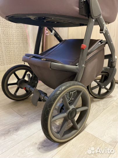 Коляска универсальная 2 в 1 Riko Marla