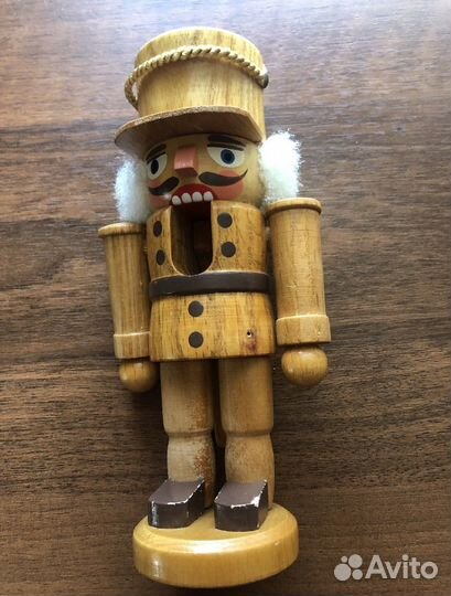 Щелкунчик ГДР