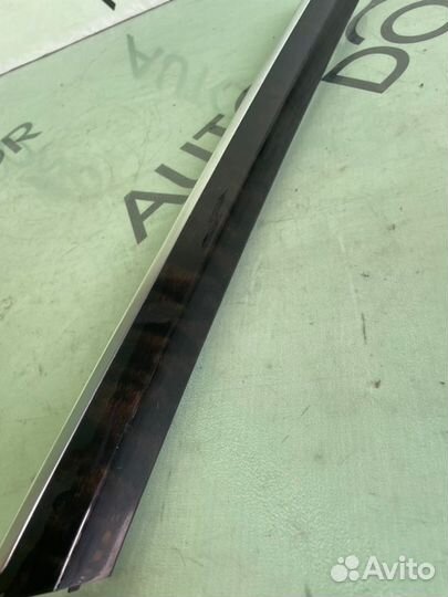 Накладка двери задняя правая Audi Q7 4L 3.0L BUG