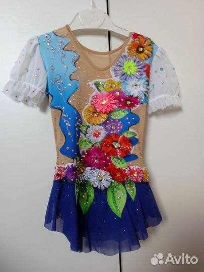 Продам купальники для гимнастики