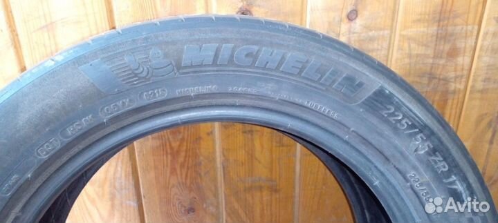 Michelin Pilot Sport 4 225/55 R17