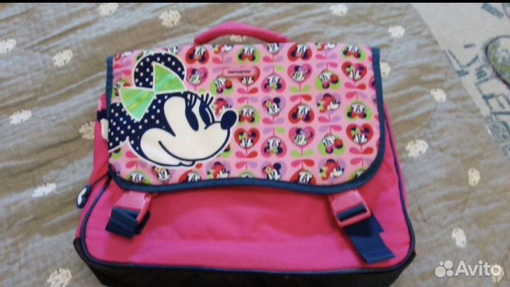 Продаю школьный портфель