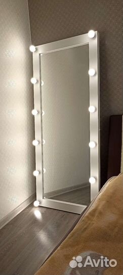 Гримерное зеркало