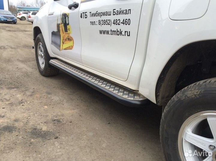 Силовые пороги Тойота Хайлюкс Рево 2015-2022 год