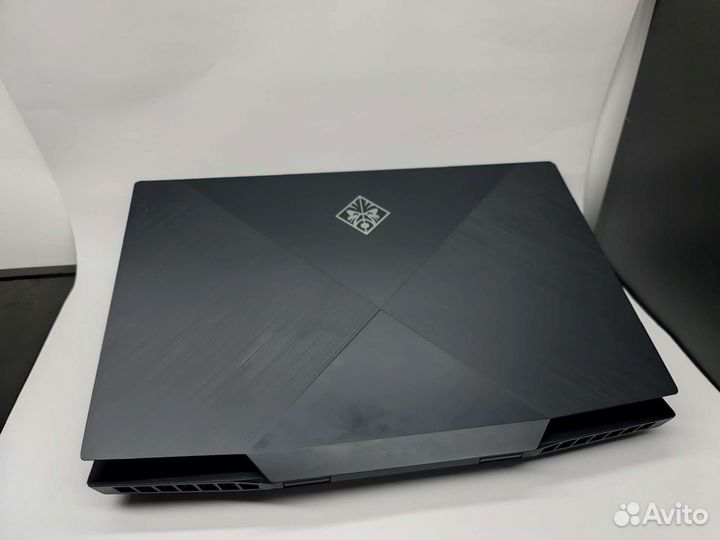 HP omen 17