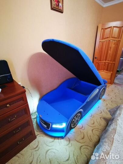 Кровать машина