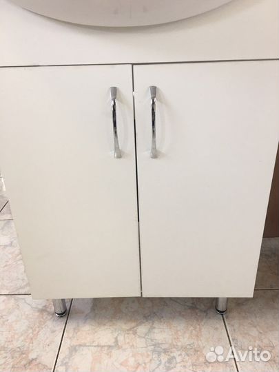 Тумба с раковинной для ванной новая