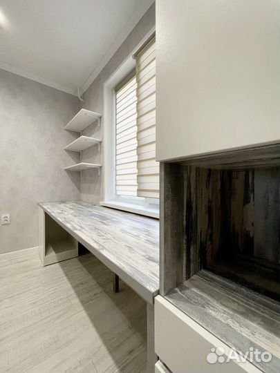 Рабочая зона у окна