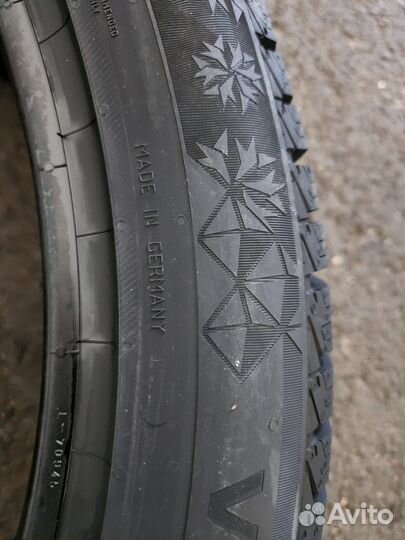 Continental ContiVikingContact 7 SUV 275/40 R22 и 315/35 R22 111H