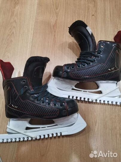 Коньки хоккейные