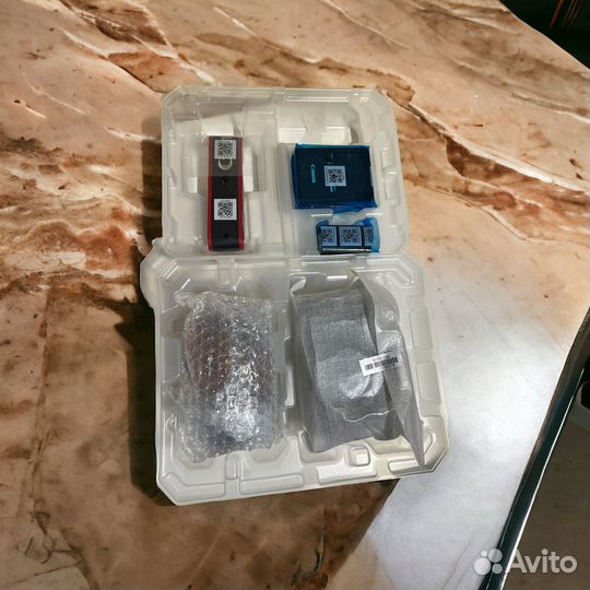 Canon EOS 90d kit EF-S 18-135 IS USM Nano новый