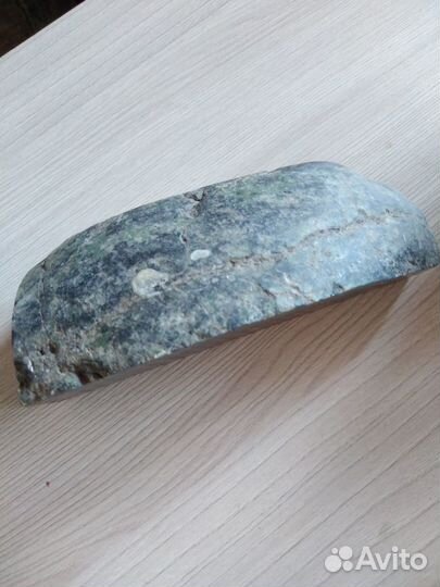 Нефрит камень