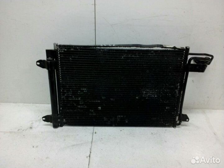 Радиатор кондиционера передний Audi A3 8P