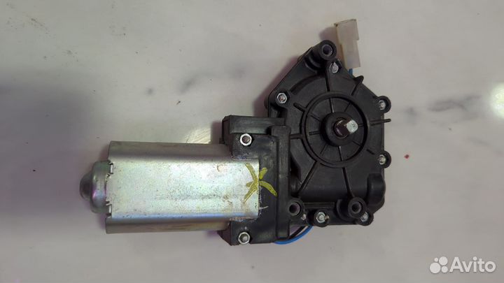 Мотор электростеклоподъемника левый 2110- 2112