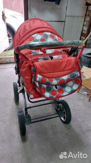 Прогулочная коляска