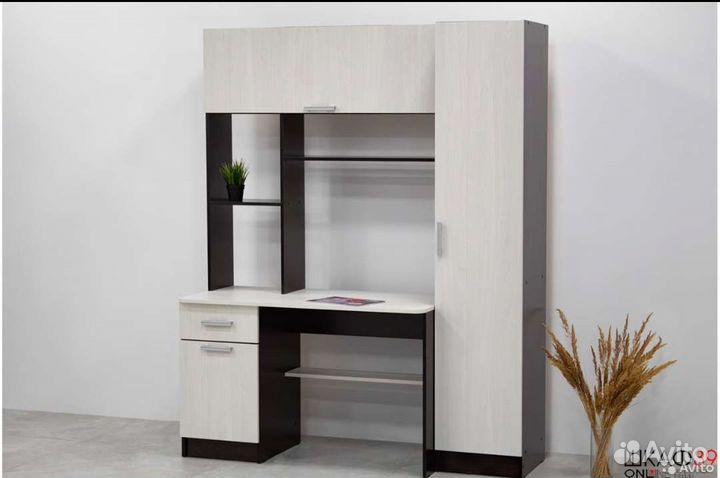 Компьютерный стол 7