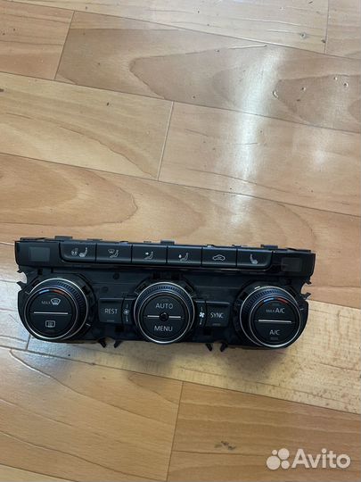 Блок управления климатом volkswagen tiguan 2019