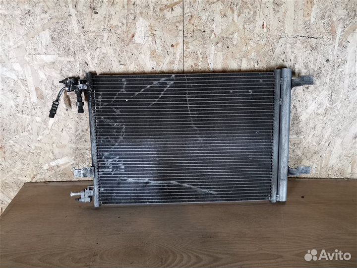 Радиатор кондиционера Opel Astra J 2010