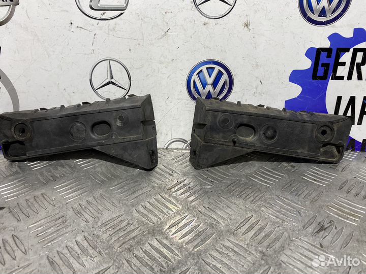 Кронштейны переднего бампера Audi A4 B6