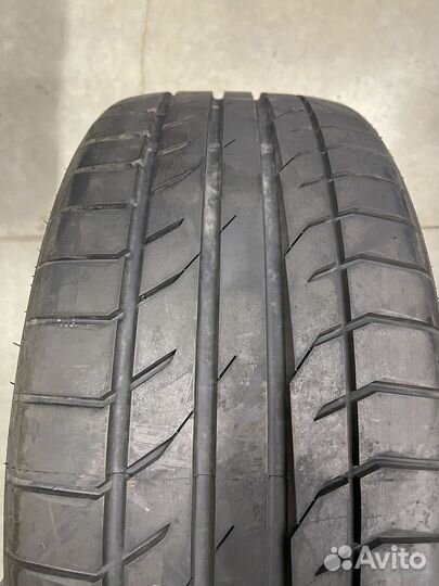 Gripmax Stature H/T 275/45 R20