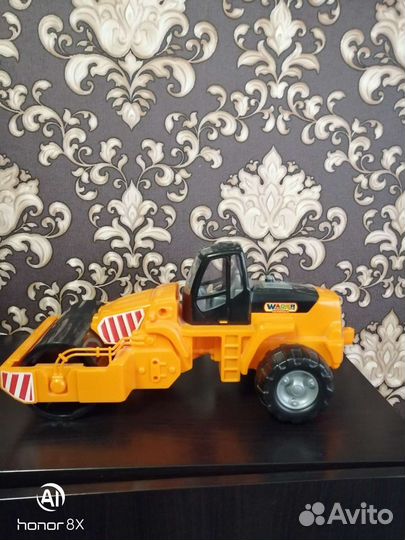 Детские игрушки трактор