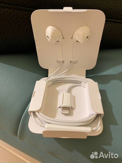 Наушники Apple Earpods lightning