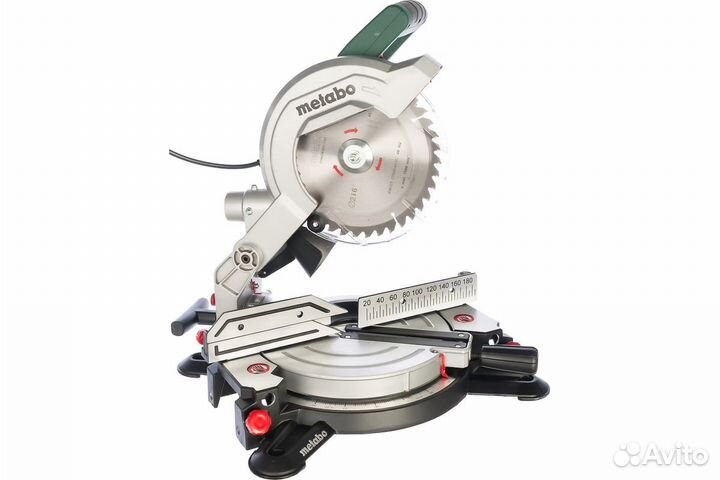 Торцовочная пила Metabo KS 216 M Lasercut 61921600