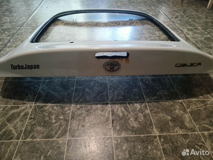 Крышка багажника celica st202